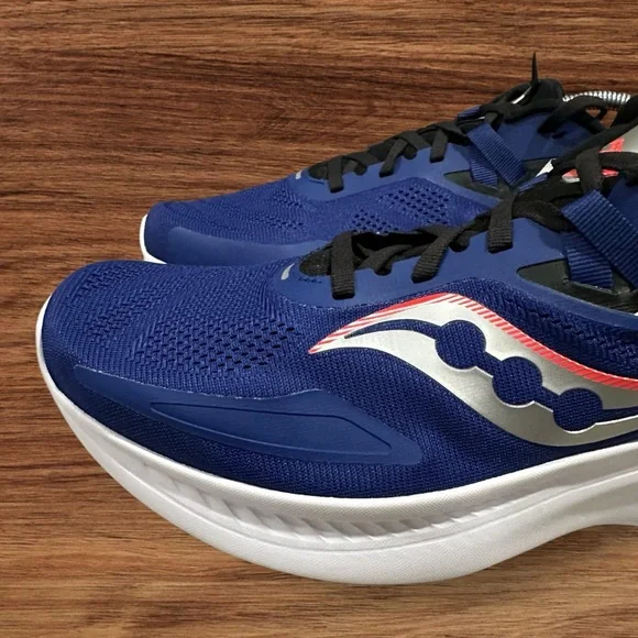 Men’s Saucony Guide 15 Sapphire, Black & Blue Sneakers, Size 11.5. Brand New!